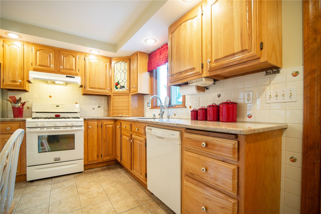 19 Lyndon Road Cranston, RI 02905 - Photo 19 of 29 Gallery Image 19
