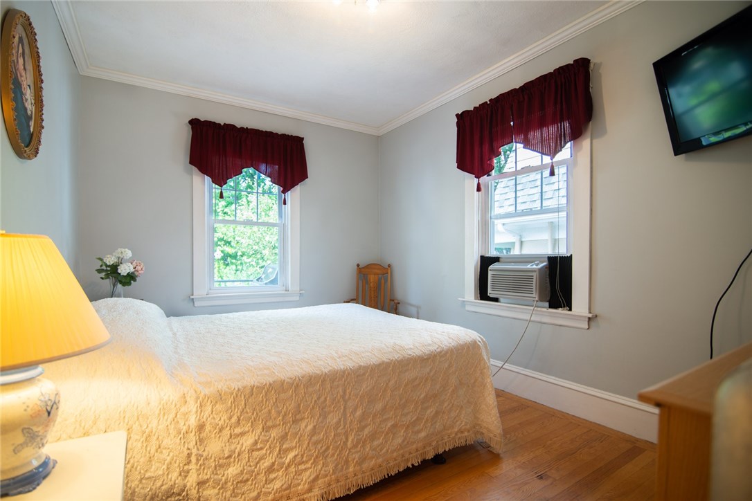 19 Lyndon Road Cranston, RI 02905 - Photo 21 of 29 First floor bedroom.