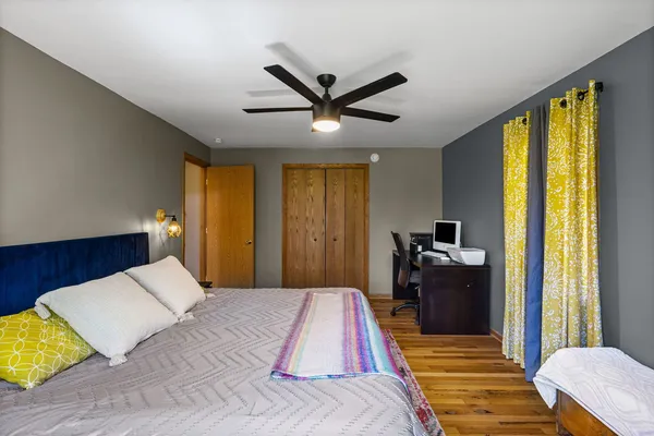 $285,000 | 8359 West Lincoln Highway, Frankfort, IL 60423