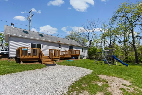 $285,000 | 8359 West Lincoln Highway, Frankfort, IL 60423