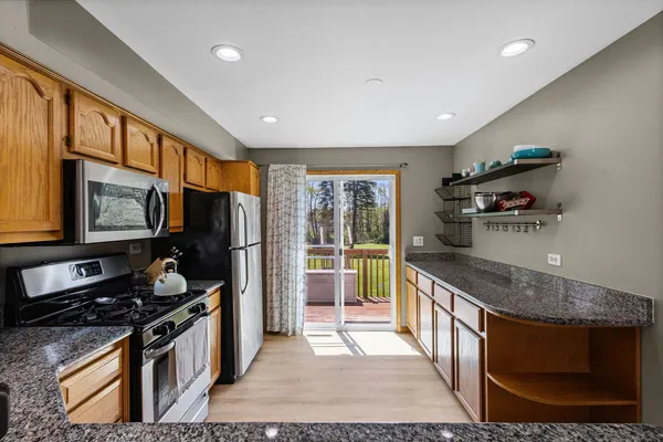 $285,000 | 8359 West Lincoln Highway, Frankfort, IL 60423