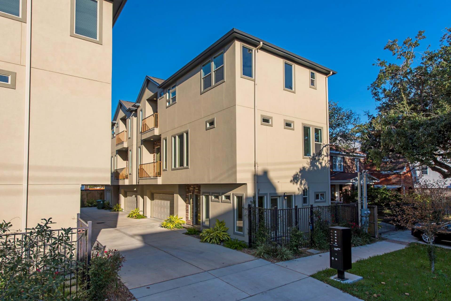 1805 Rosedale Street Houston, TX 77004 - Photo 14 of 27 a front view of a building with garden