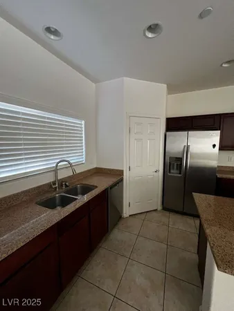 $2,300 | 3141 Baranek Avenue, Henderson, NV 89044