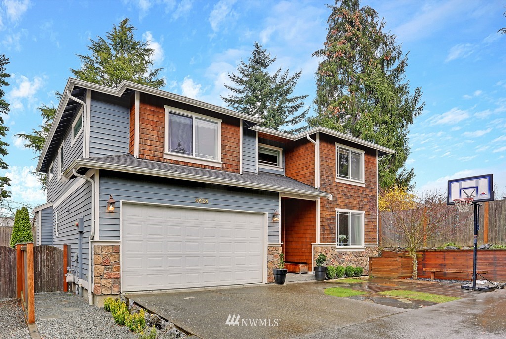 4924 Southwest Forney Street Seattle, WA 98116 - Photo 1 of 24 Gallery Image 1