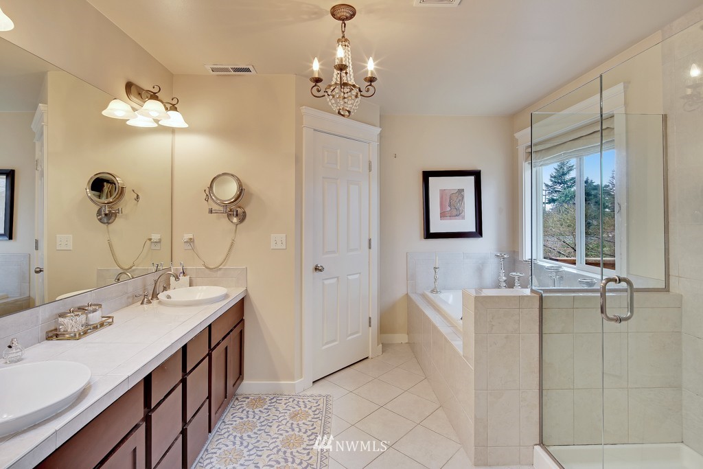 4924 Southwest Forney Street Seattle, WA 98116 - Photo 20 of 24 Gallery Image 20