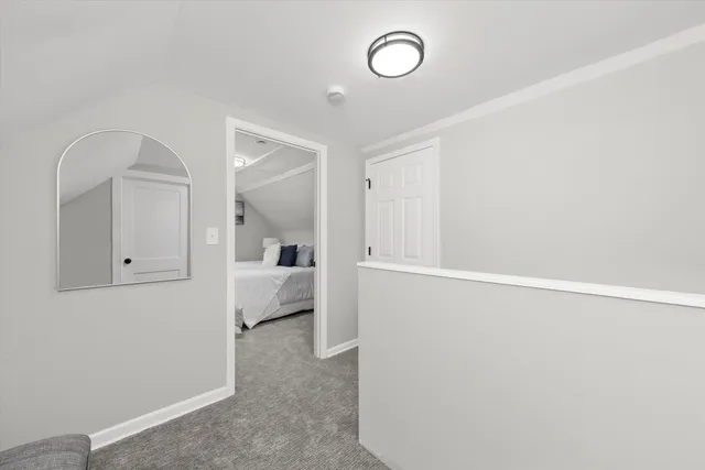 a view of livingroom with furniture