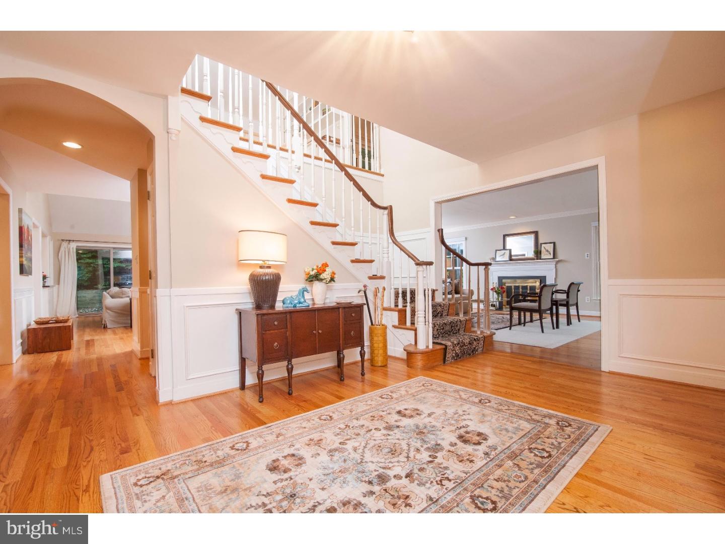 208 Ravenscliff Road Wayne, PA 19087 - Photo 2 of 25 Foyer