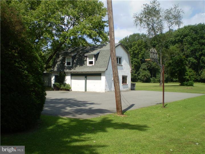 270 Old York Road Hamilton, NJ 08620 - Photo 2 of 9 Gallery Image 2