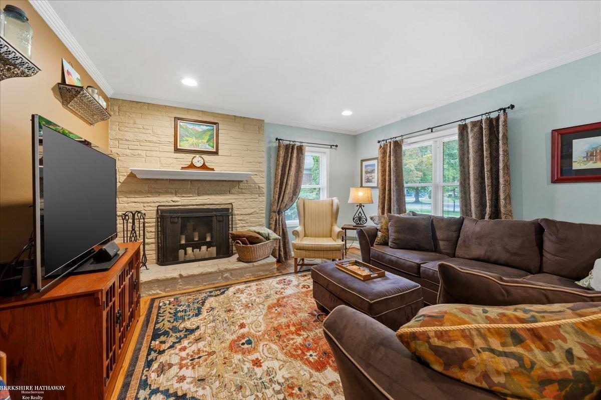 841 Washington Road Grosse Pointe, MI 48230 - Photo 8 of 59 Gallery Image 8