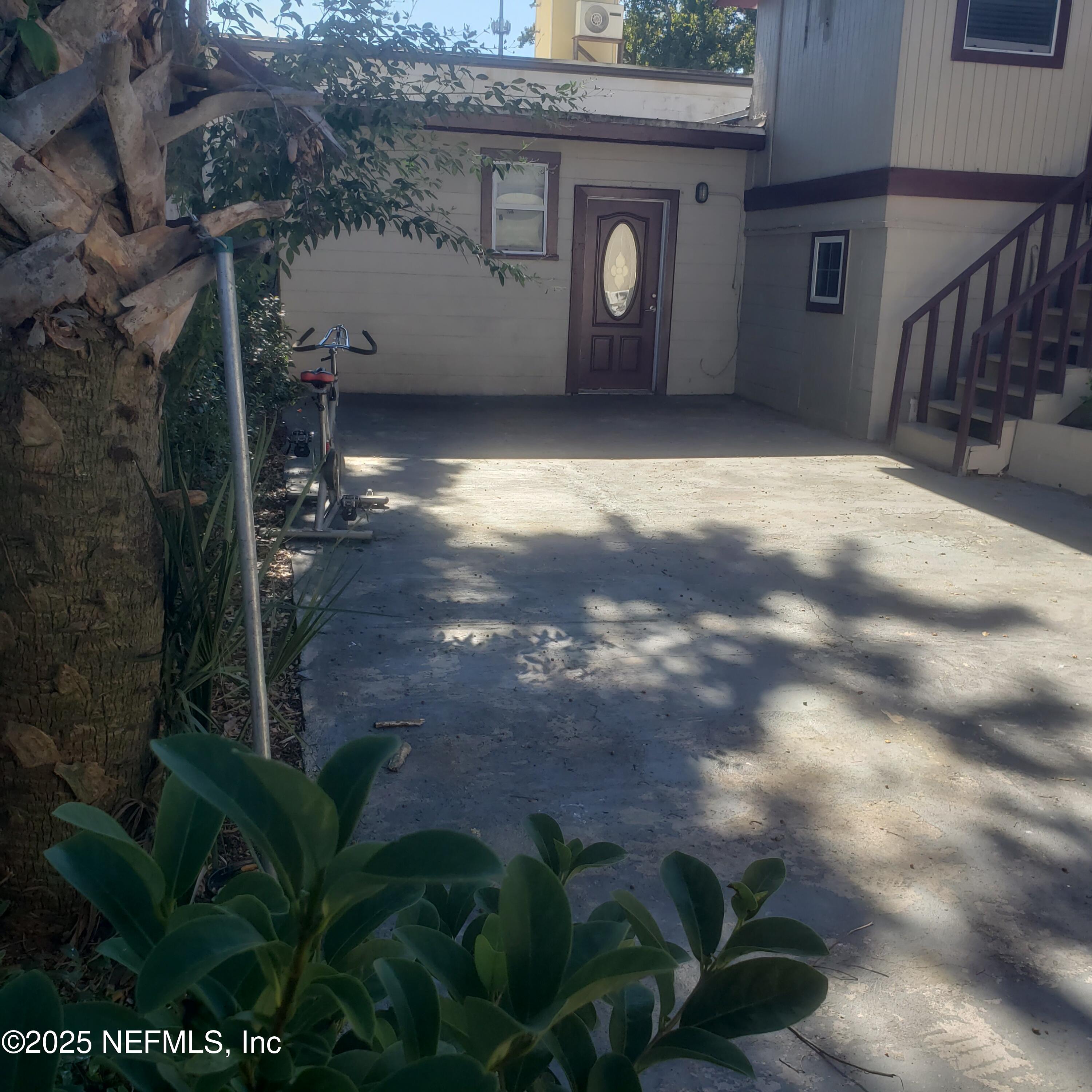 3034 Post Street Jacksonville, FL 32205 - Photo 4 of 21 20251110_121320