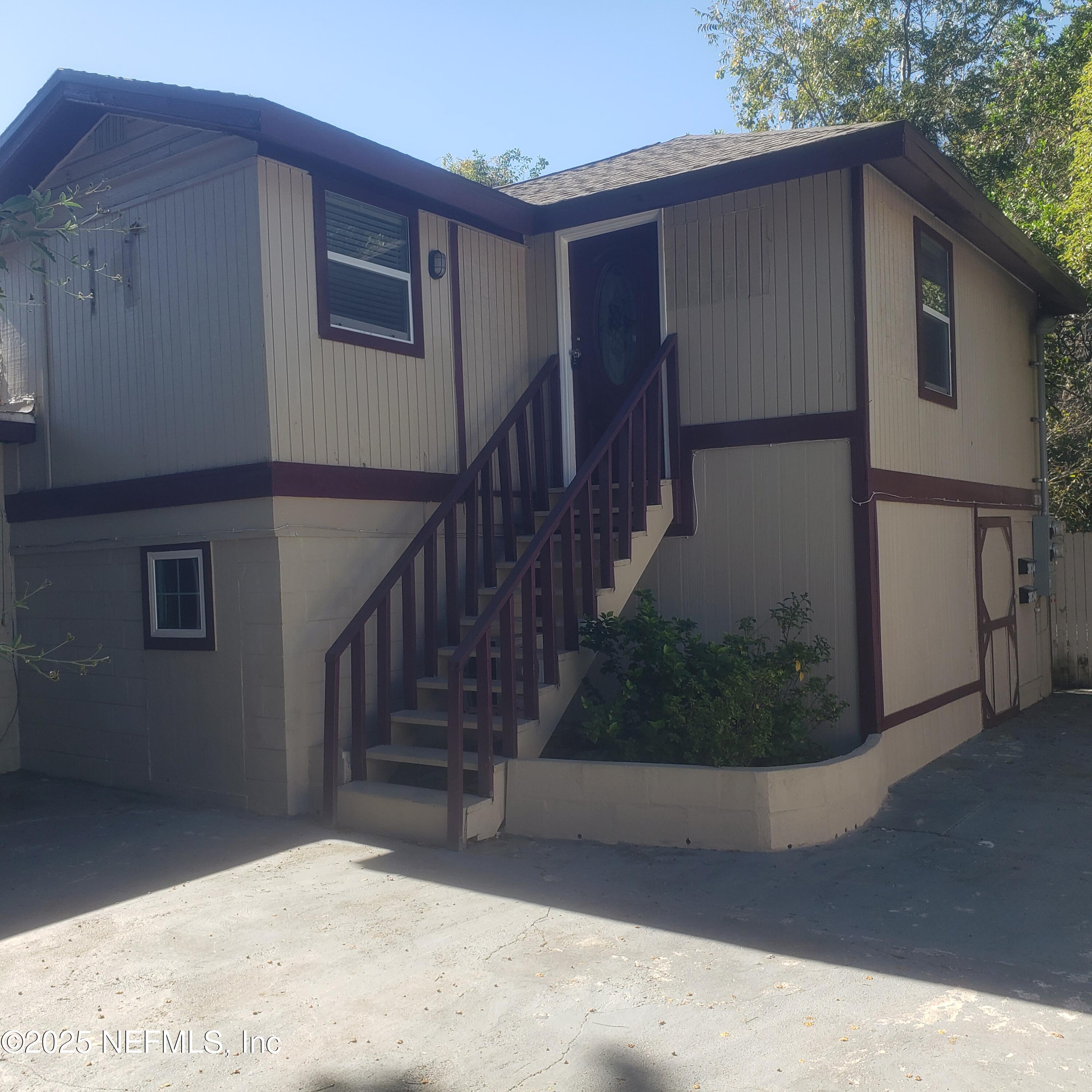3034 Post Street Jacksonville, FL 32205 - Photo 9 of 12 a view of entryway