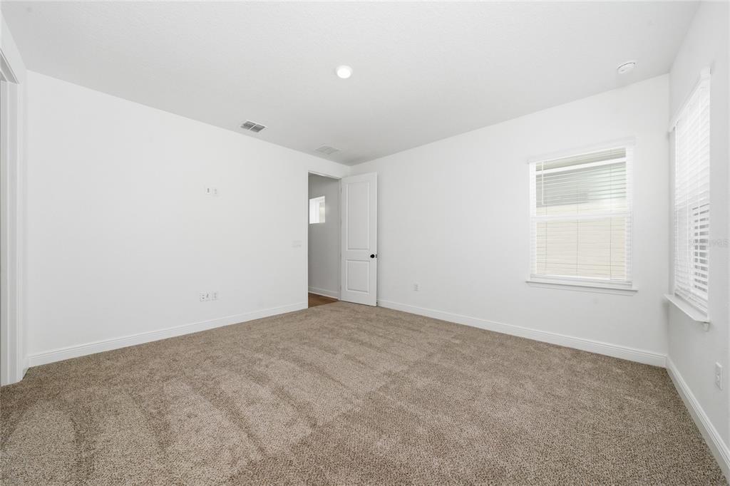 9877 Peebles Street Orlando, FL 32827 - Photo 17 of 37