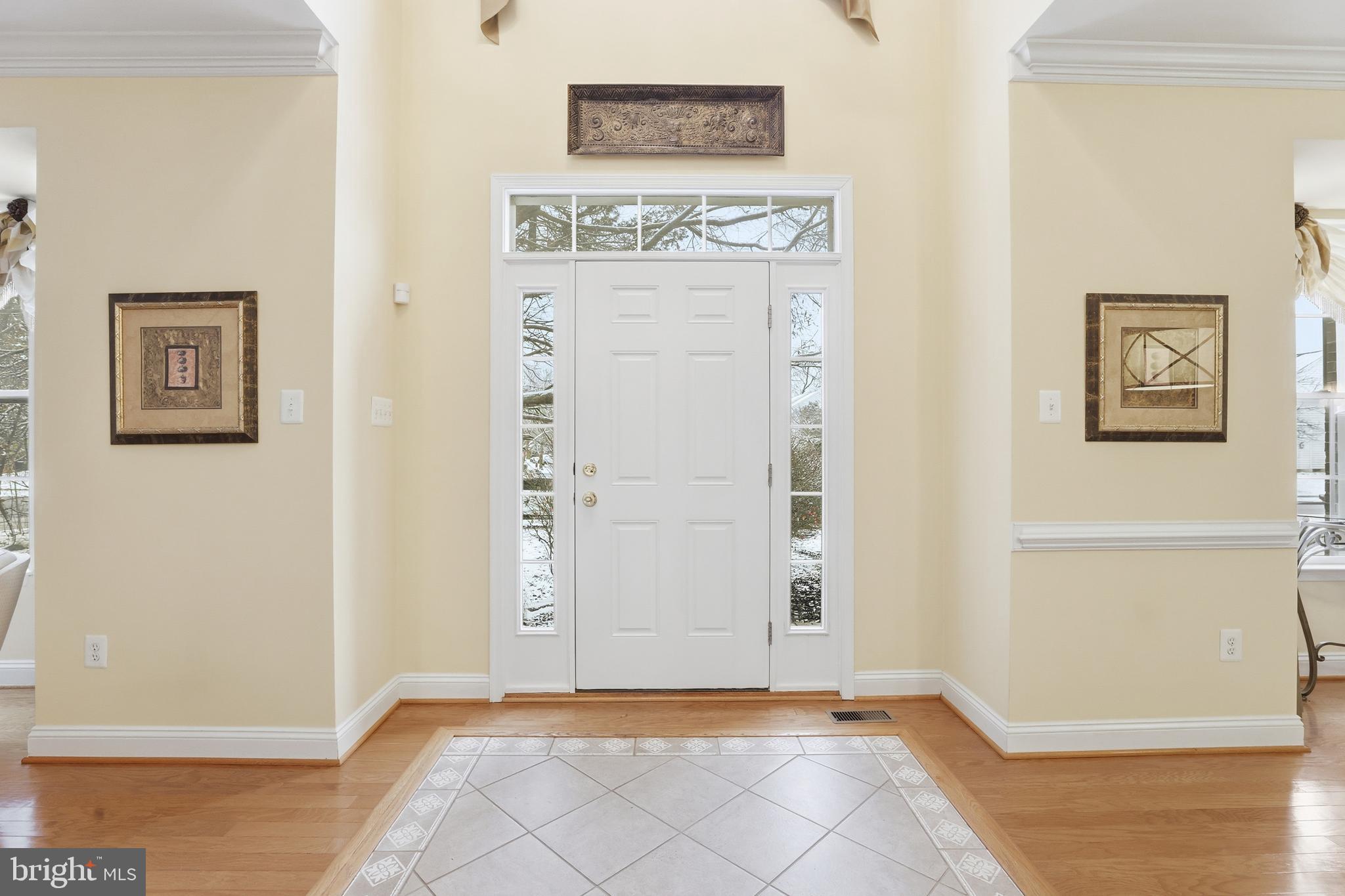 1612 Trawler Lane Annapolis, MD 21409 - Photo 4 of 48 a view of a hallway with closet
