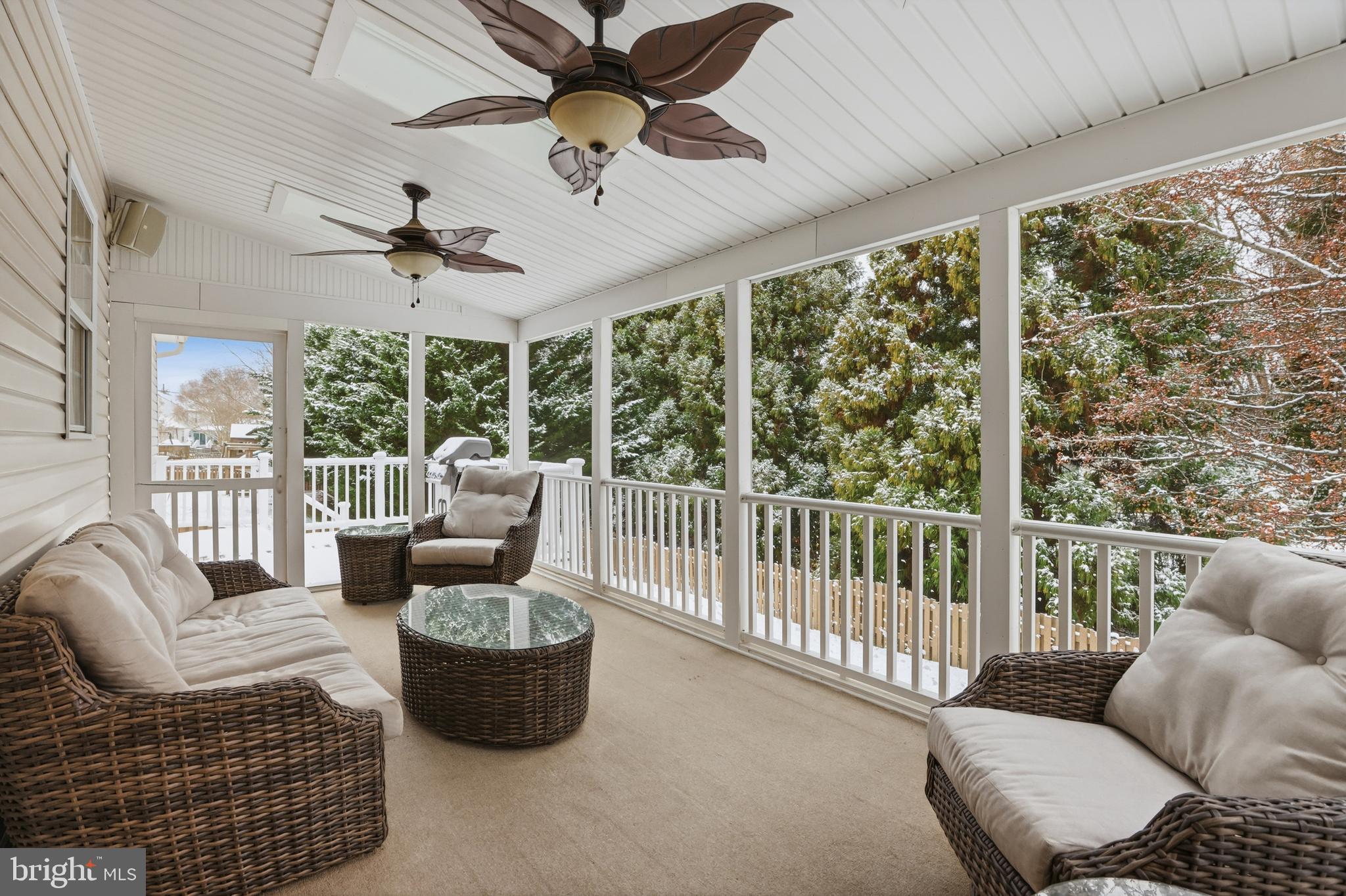 1612 Trawler Lane Annapolis, MD 21409 - Photo 10 of 48 a living room with furniture