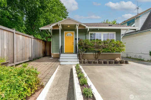 $640,000 | 3304 23rd Avenue South, Seattle, WA 98144
