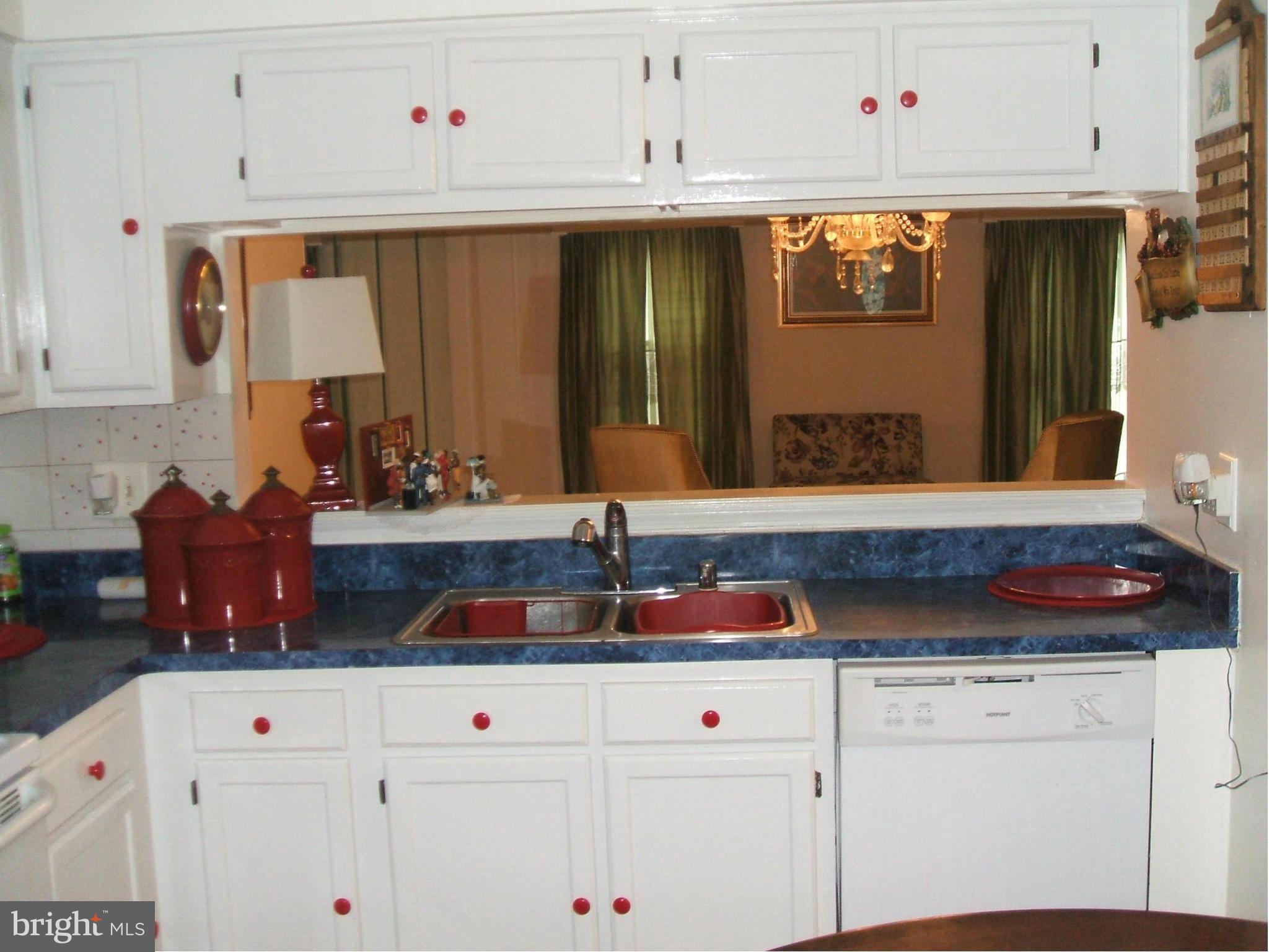 8586 Ritchboro Road District Heights, MD 20747 - Photo 4 of 24 Kitchen
