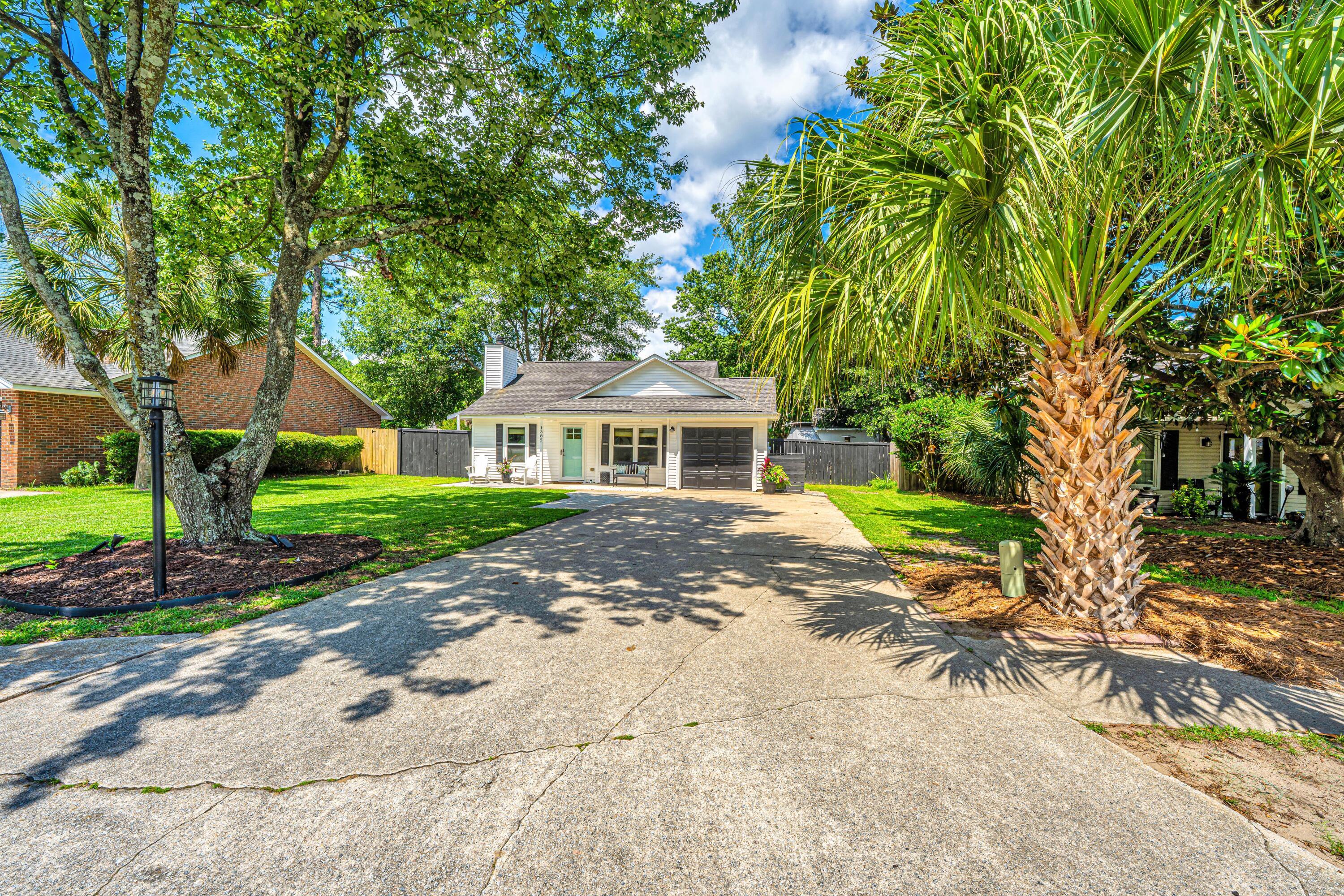 1382 West Point Drive Mount Pleasant, SC 29466 - Photo 3 of 40 1382 West Point Dr