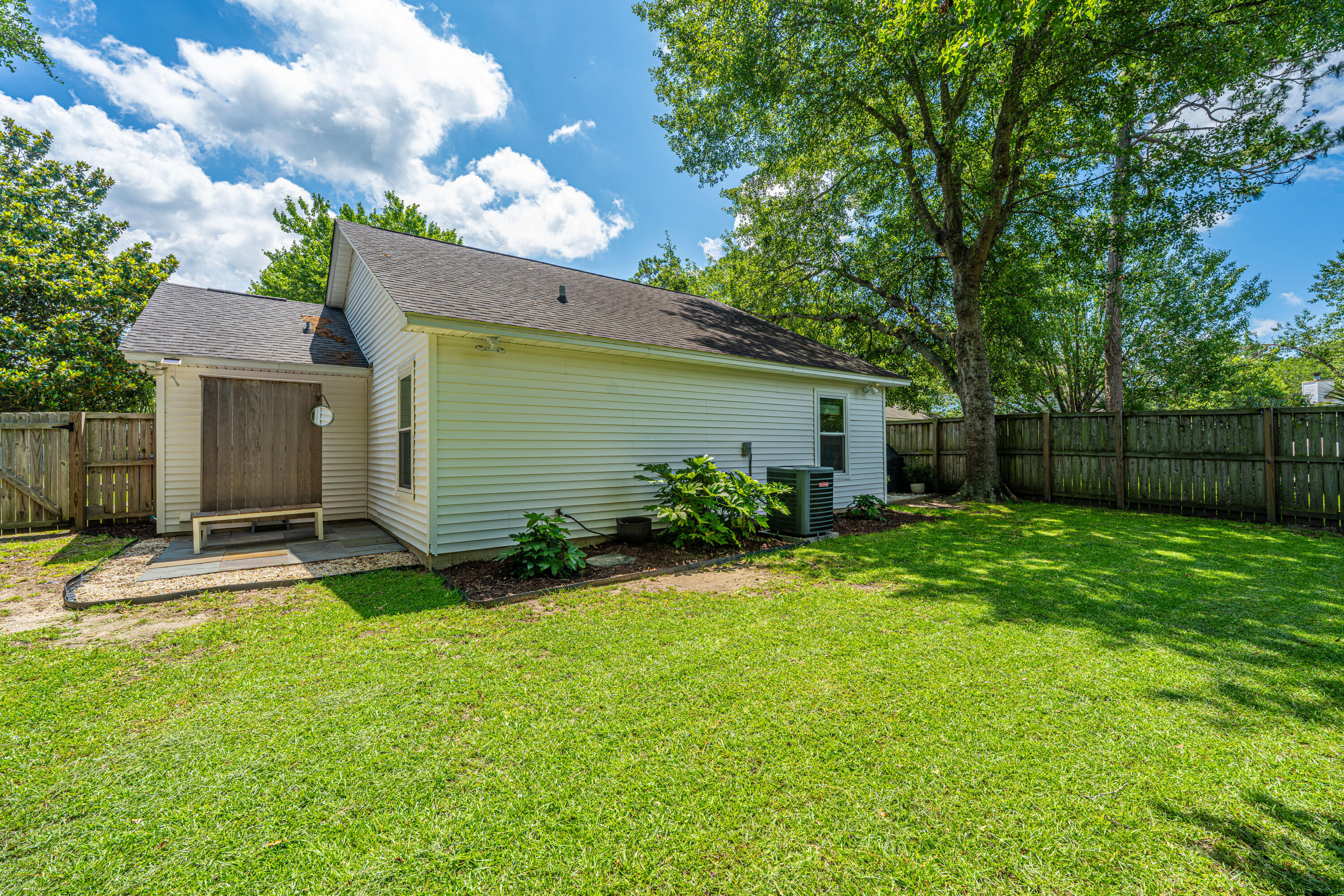 1382 West Point Drive Mount Pleasant, SC 29466 - Photo 32 of 40 Spacious Backyard