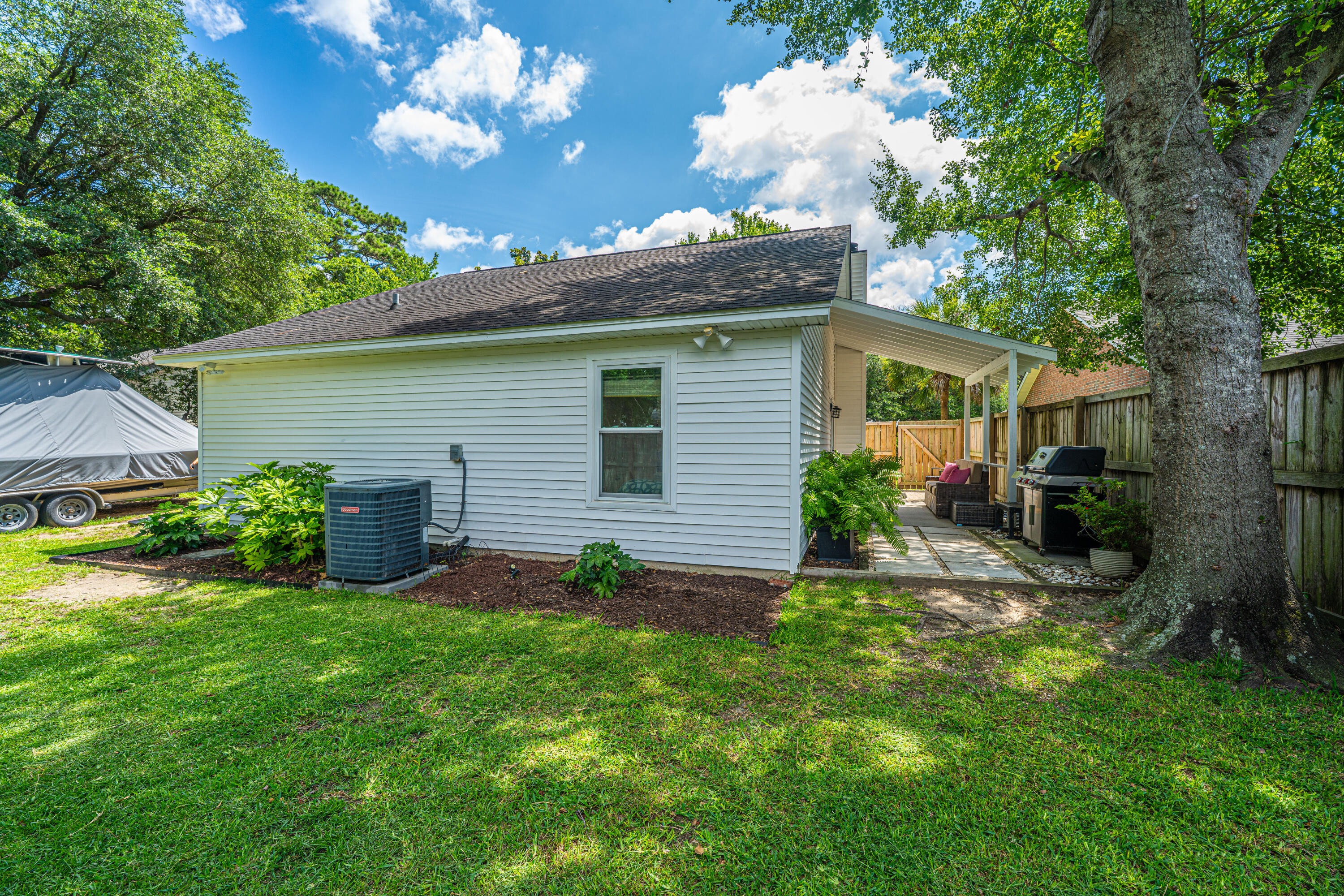 1382 West Point Drive Mount Pleasant, SC 29466 - Photo 33 of 40 Spacious Backyard