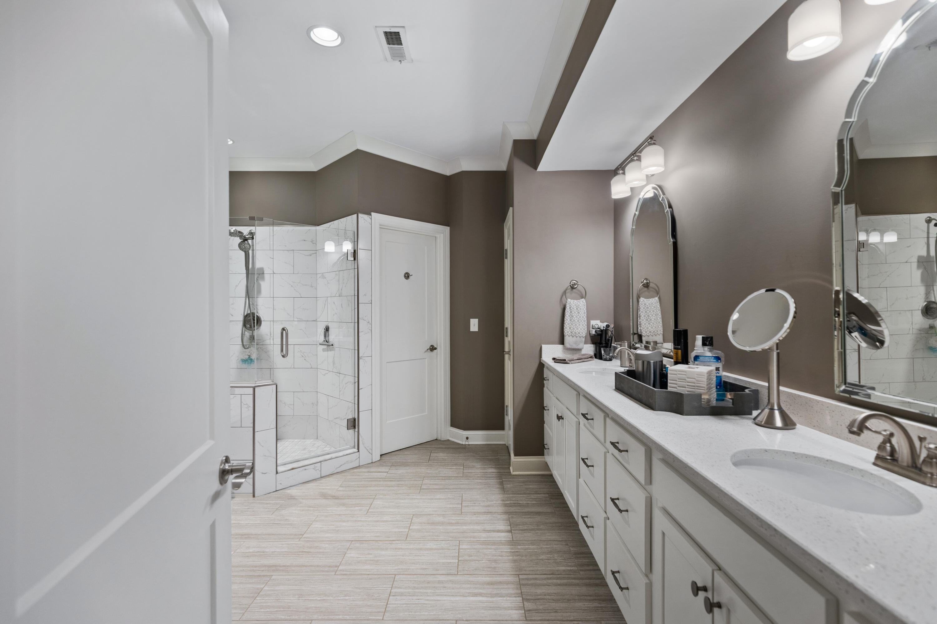 2352 Rivendell Lane Chattanooga, TN 37421 - Photo 26 of 49 Primary Bathroom