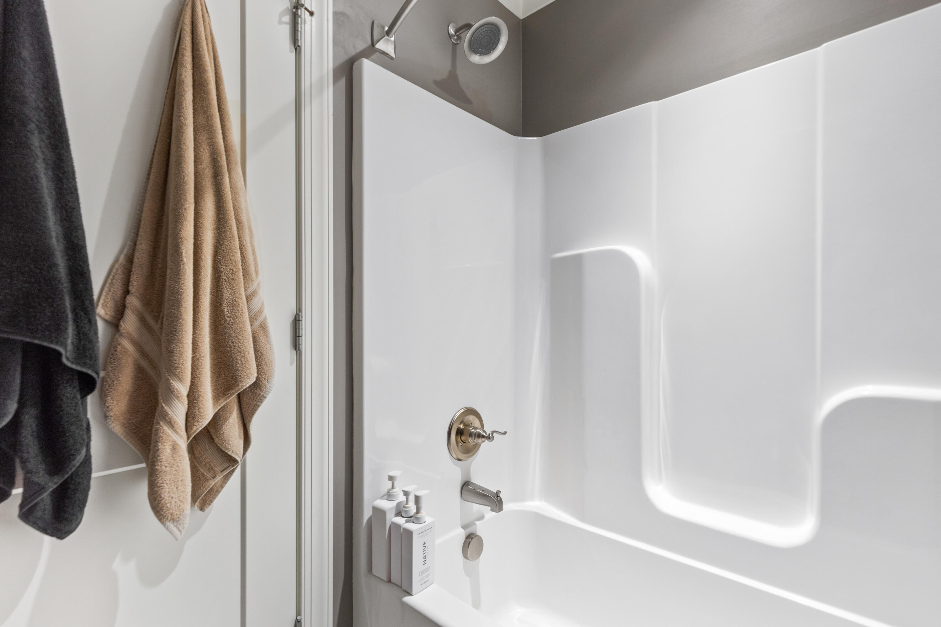 2352 Rivendell Lane Chattanooga, TN 37421 - Photo 36 of 49 Upstairs Shared Bathroom