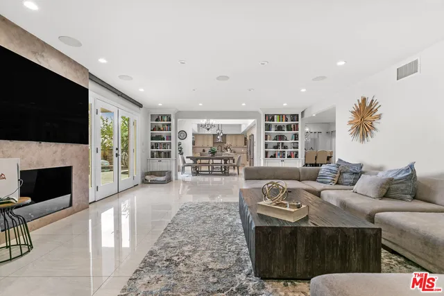 $3,190,000 | 2427 Flintridge Drive, Glendale, CA 91206