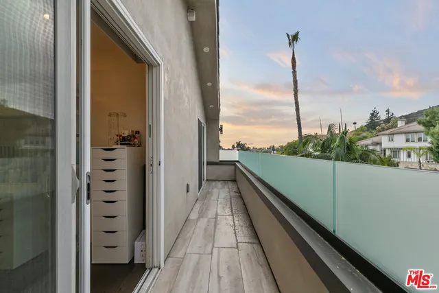 $3,190,000 | 2427 Flintridge Drive, Glendale, CA 91206