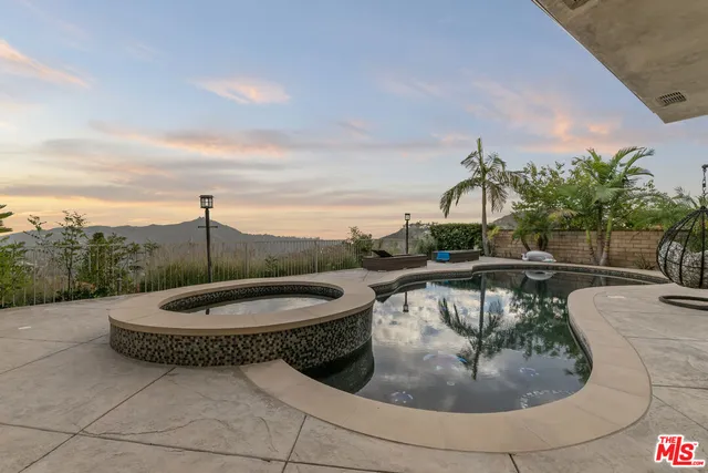 $3,190,000 | 2427 Flintridge Drive, Glendale, CA 91206
