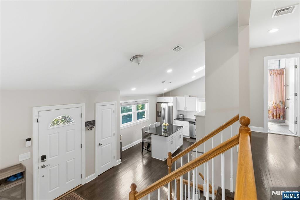 345 Saddle River Road Saddle Brook, NJ 07663 - Photo 11 of 36