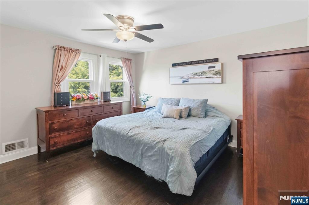 345 Saddle River Road Saddle Brook, NJ 07663 - Photo 12 of 36