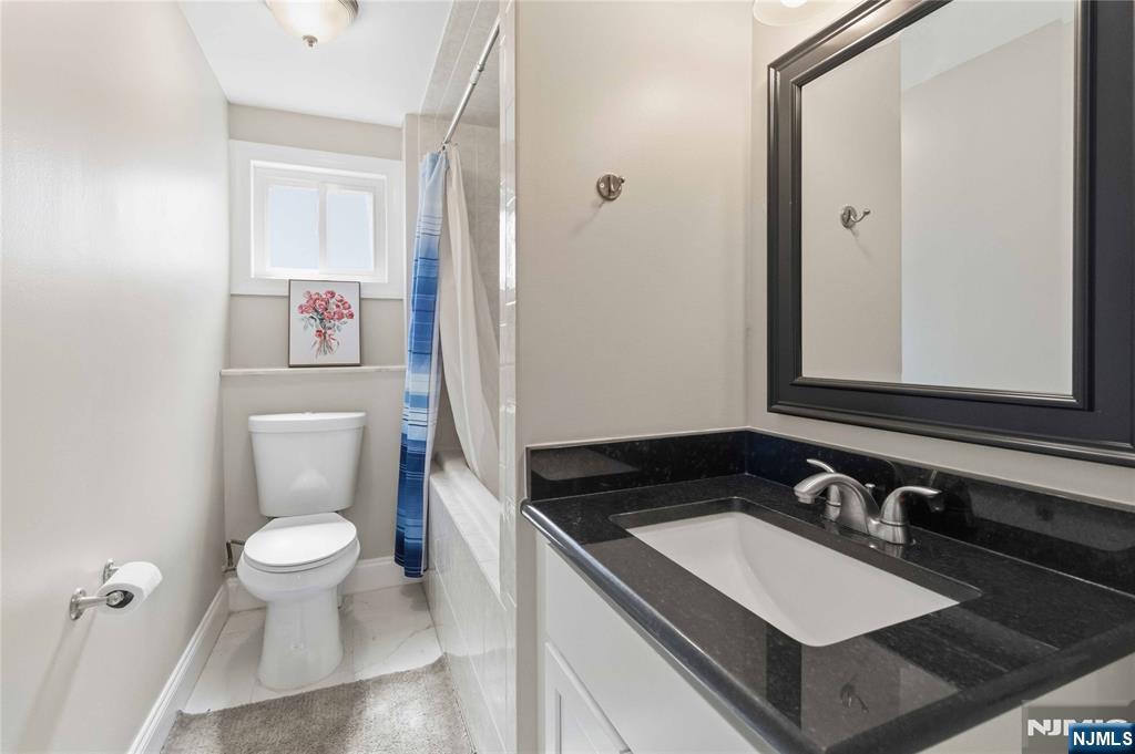 345 Saddle River Road Saddle Brook, NJ 07663 - Photo 25 of 36