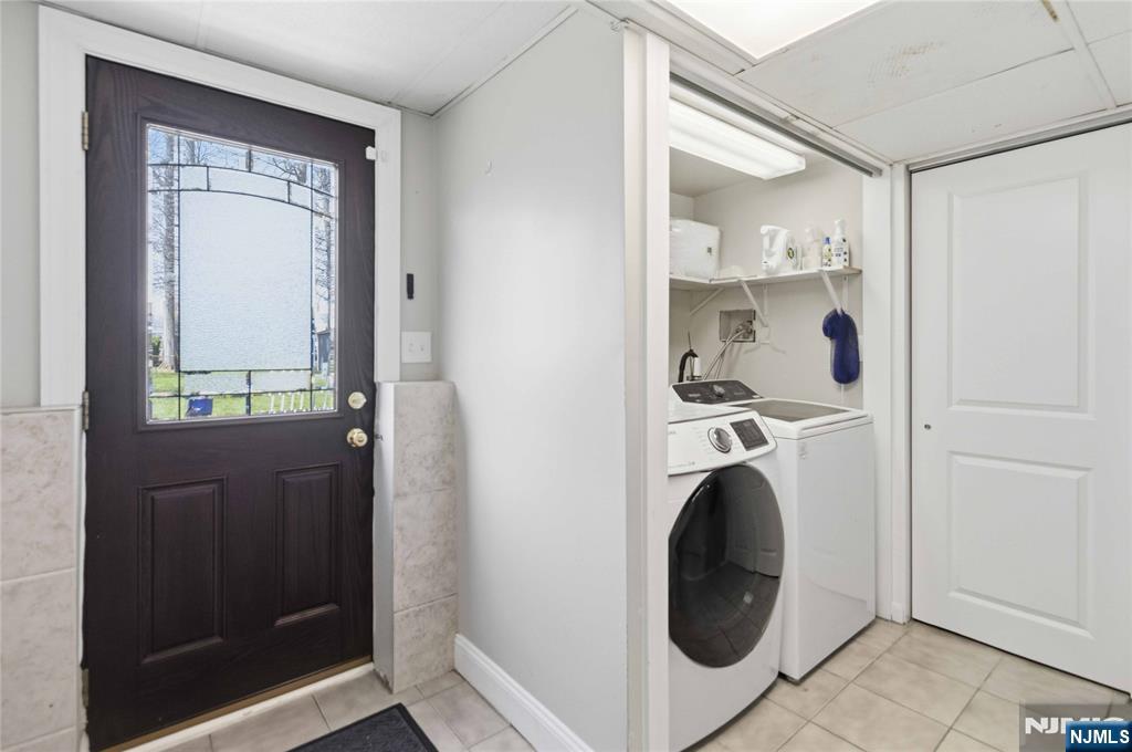 345 Saddle River Road Saddle Brook, NJ 07663 - Photo 27 of 36