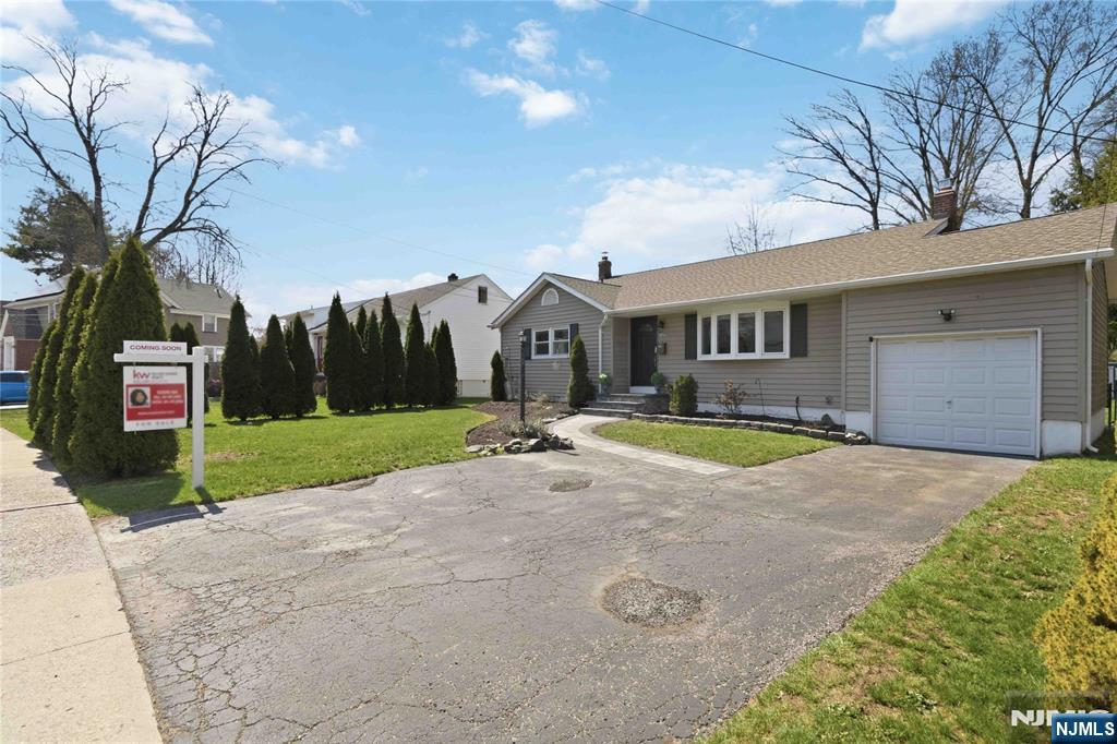 345 Saddle River Road Saddle Brook, NJ 07663 - Photo 3 of 36