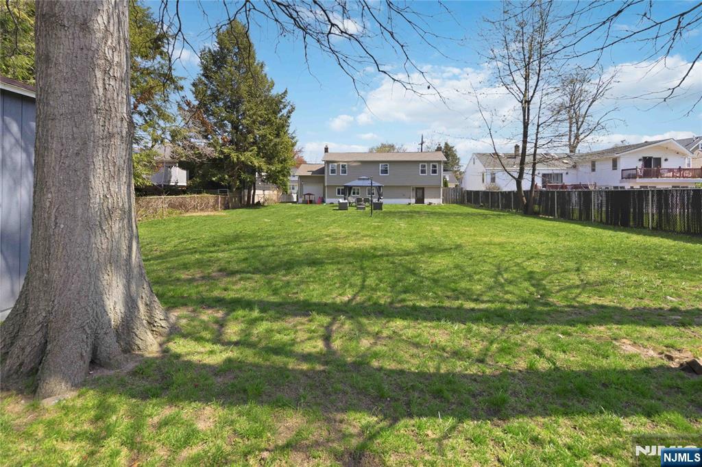 345 Saddle River Road Saddle Brook, NJ 07663 - Photo 31 of 36