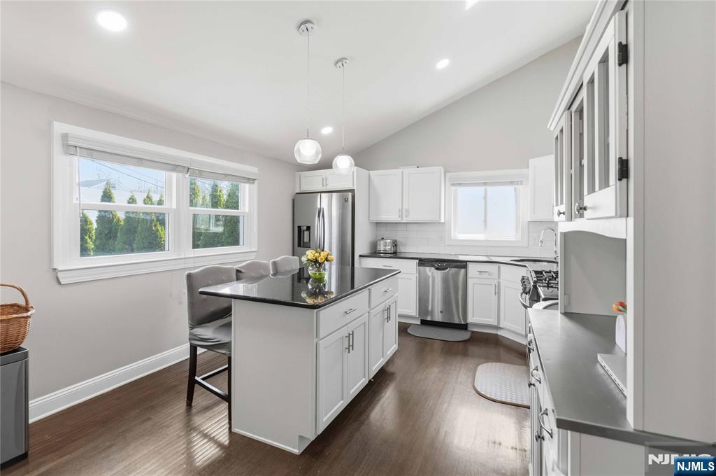 345 Saddle River Road Saddle Brook, NJ 07663 - Photo 7 of 36