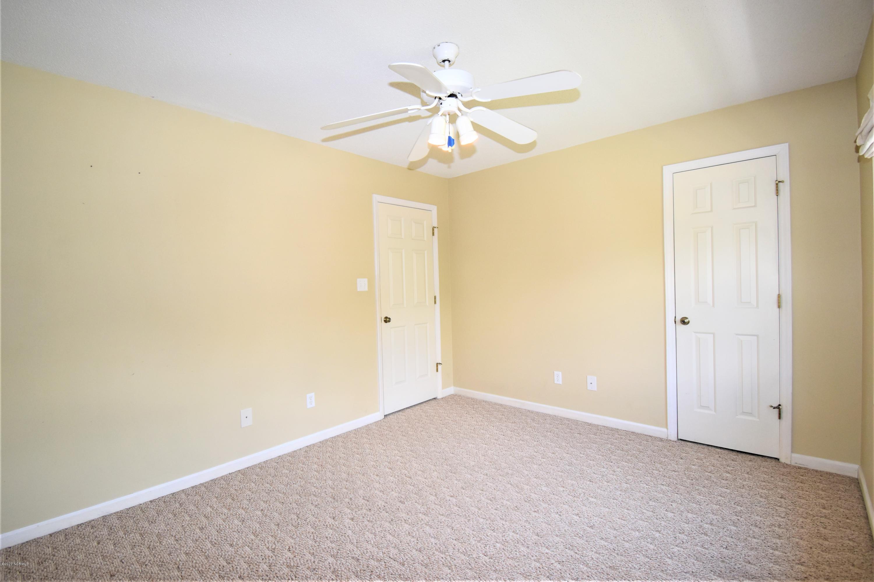 137 Raintree Circle Jacksonville, NC 28540 - Photo 54 of 61 Bedroom 3