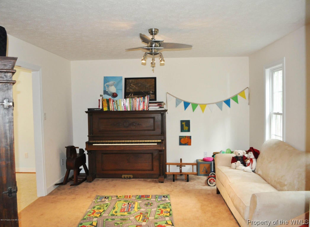 3939 Custis Millpond Road West Point, VA 23181 - Photo 14 of 17 Gallery Image 14