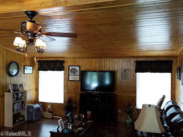1038 Creekside Way Road Pinnacle, NC 27043 - Photo 3 of 6 Living Room. Roomy living room