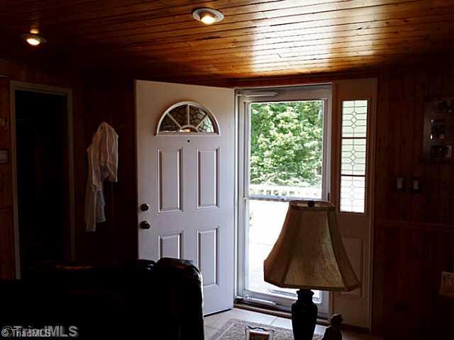 1038 Creekside Way Road Pinnacle, NC 27043 - Photo 4 of 6 Entry.
