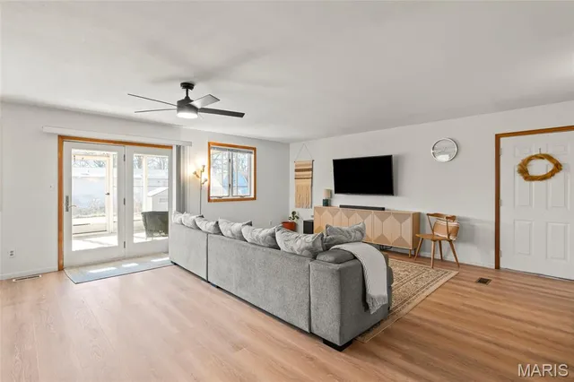 $225,000 | 38 Del Rio Avenue, Granite City, IL 62040