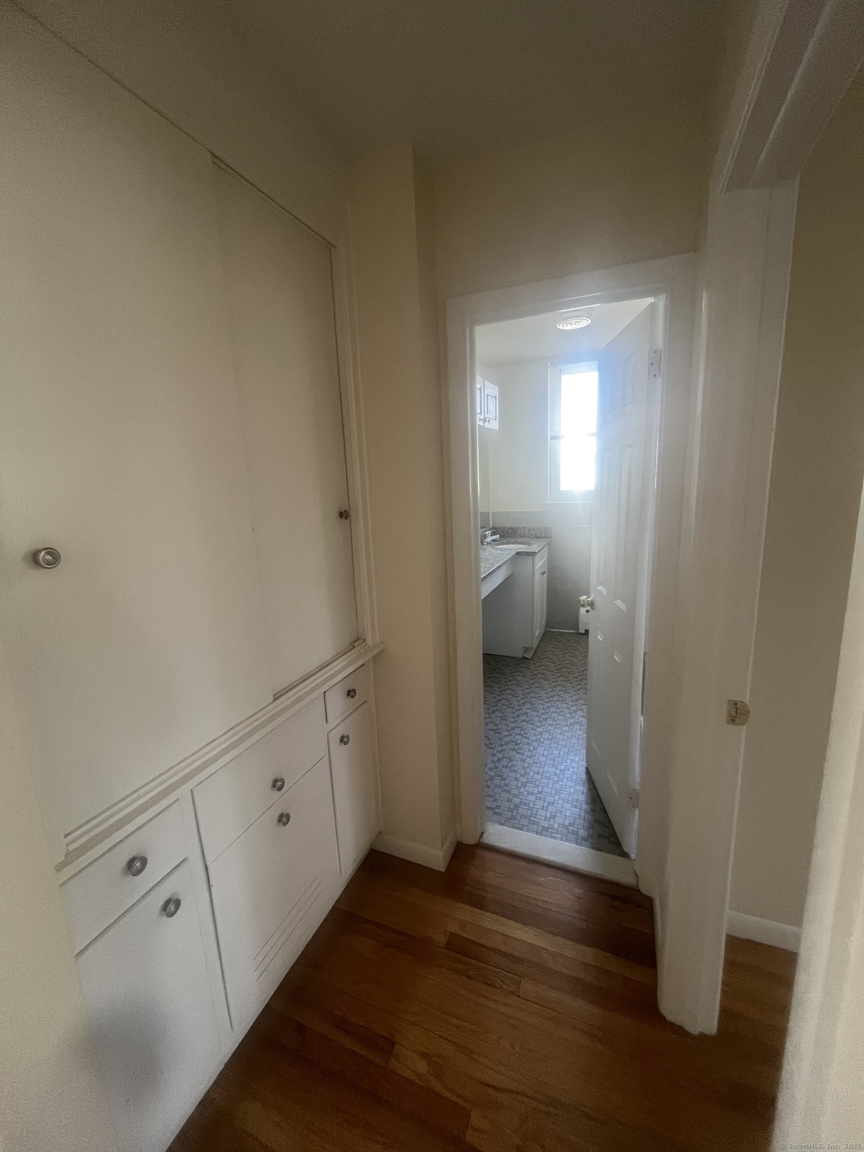 492 Fountain Street, Unit 504C2 New Haven, CT 06515 - Photo 5 of 20 a view of a hallway with wooden floor