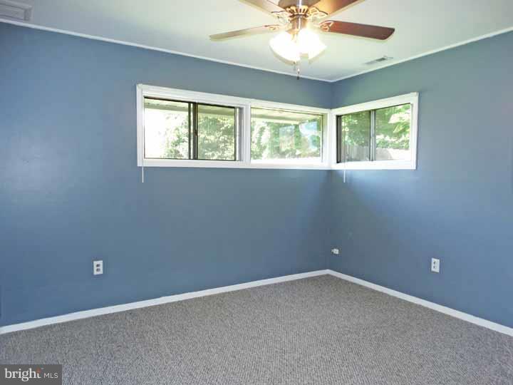 41 Inwood Road Levittown, PA 19057 - Photo 15 of 22 Gallery Image 15