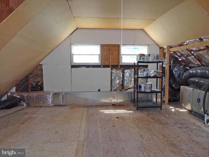 41 Inwood Road Levittown, PA 19057 - Photo 18 of 22 Gallery Image 18