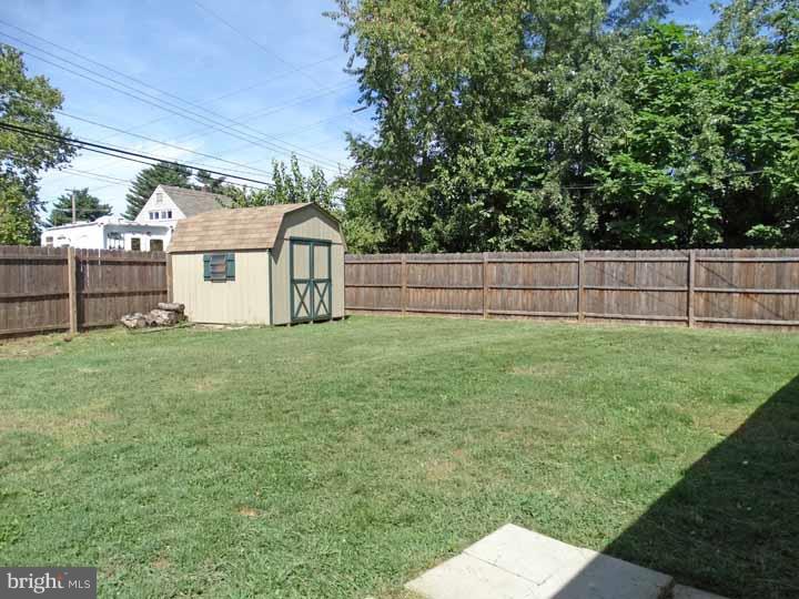 41 Inwood Road Levittown, PA 19057 - Photo 21 of 22 Gallery Image 21