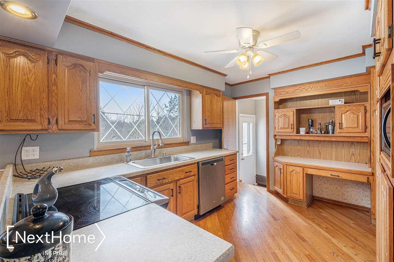 2402 North McKinley Road Flushing, MI 48433 - Photo 5 of 37 50070533-4.JPG