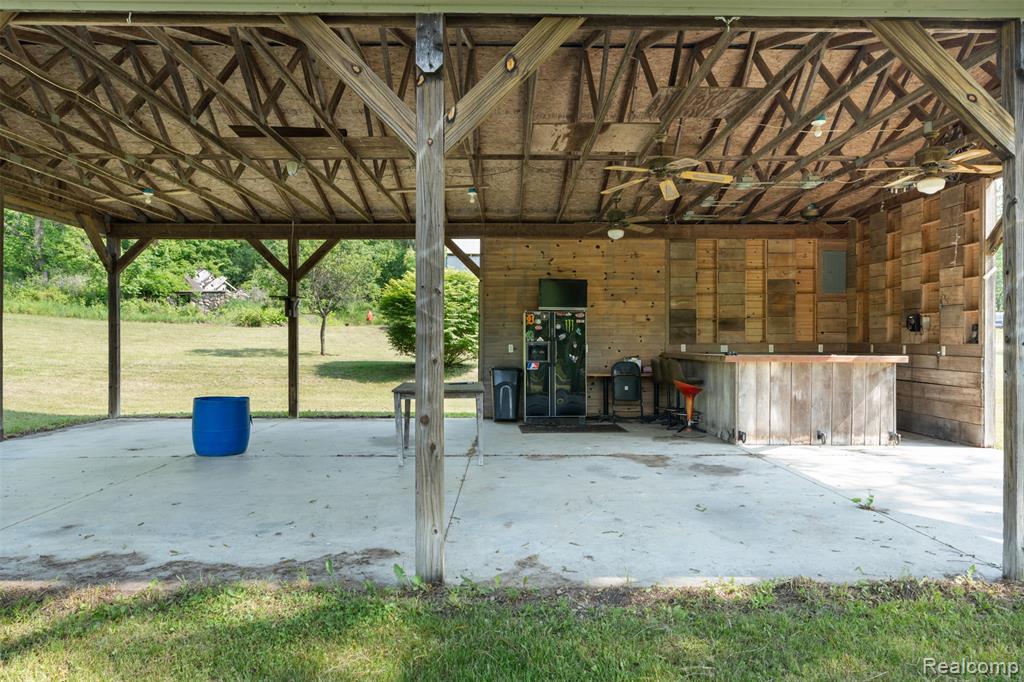 2431 Porter Road White Lake, MI 48383 - Photo 36 of 58