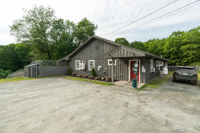 $1,250,000 | 153 May Street, Canaan, NH 03741