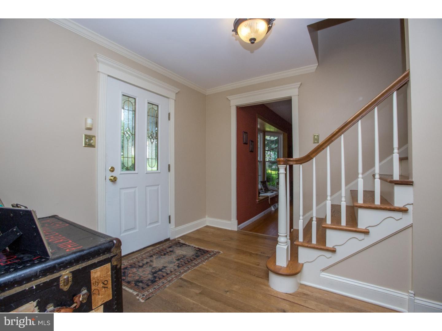 715 Pheasant Run Road West Chester, PA 19382 - Photo 4 of 25 Foyer