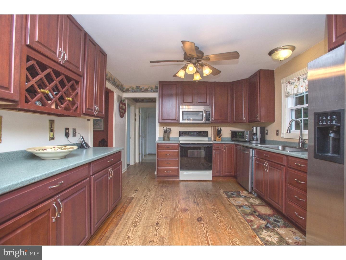 715 Pheasant Run Road West Chester, PA 19382 - Photo 6 of 25 Kitchen