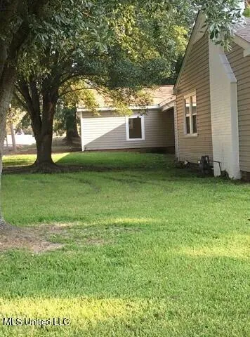 $184,500 | 227 1st Street Southeast, Magee, MS 39111